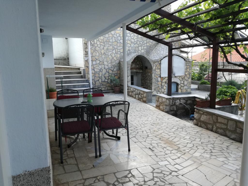 Guesthouse Villa Juric Crikvenica Exterior foto